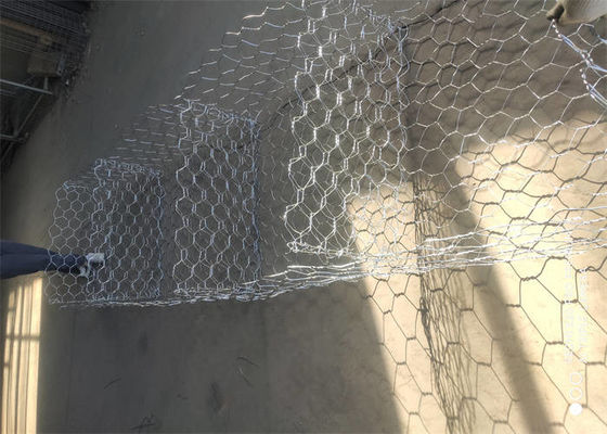 Metal Galvanized Gabion Basket Gabion Mesh Roll High Tensile Strength