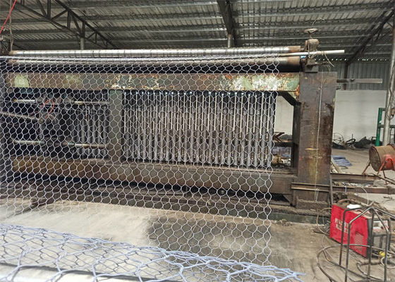 Double Twist Metal Gabion Baskets Wall 1.5m Hight Free Sample