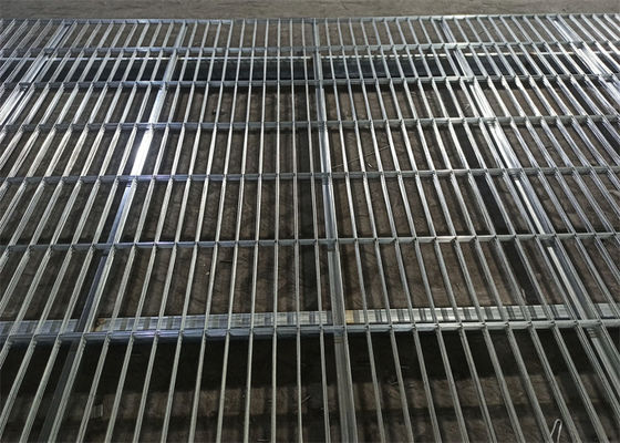 Heavy Type Welded Wire Mesh 4' X 100' Galvanized Steel Hardware Cloth