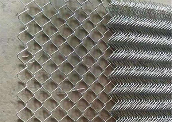 Galvanized Green Coated Chain Link Fence 9 Gauge  Diamond Hole Shape