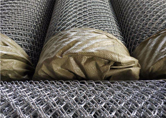 Hot Dipped Galvanized Chain Link Fence Diamond Mesh Wire Fence For Farm