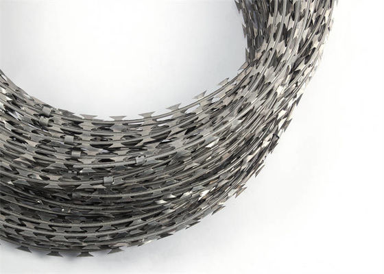 Electric Galvanized Concertina Razor Wire BTO15 Anti Corrosion For Fence