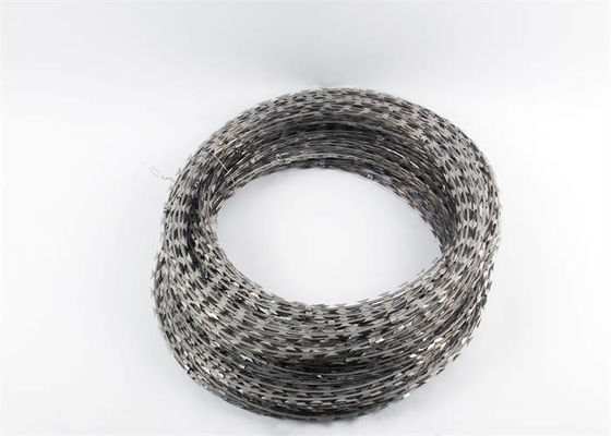 Electric Galvanized Concertina Razor Wire BTO15 Anti Corrosion For Fence