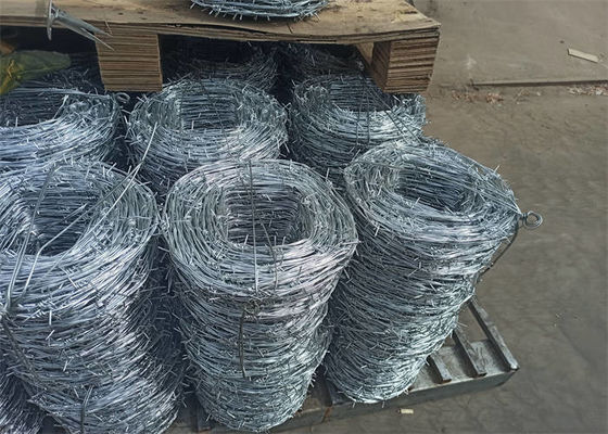 Traditional Double Twist Barbed Wire Galvanized Steel Material Protection Performance