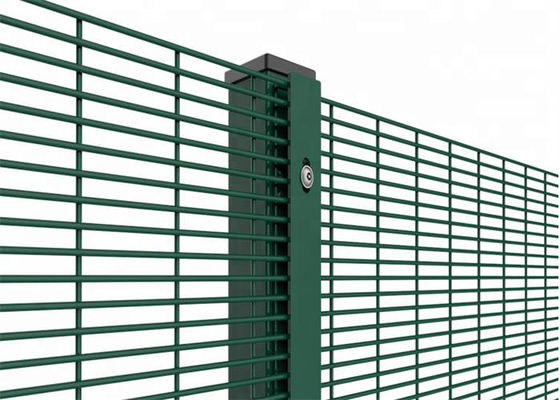 Studs Posts 358 Mesh Fence Standard Size Excellent Strength