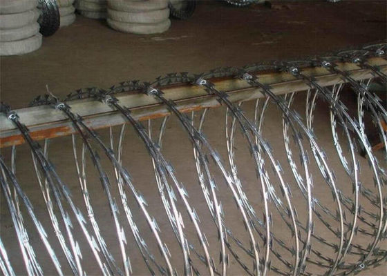 Hot Dipped Galvanized Concertina Barbed Wire Coil  BTO30 Barb Wire Coil
