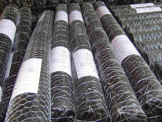 26G Dia Hexagonal Wire Netting Fence Hardware Cloth 150 Feet Length
